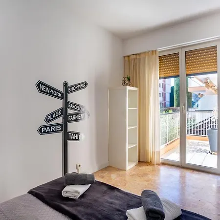 Apartment Tres Beau 3 Pieces, Piscine, 500m Des Plages A Ste Maxime Sainte-Maxime