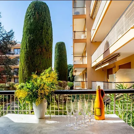 Apartment Tres Beau 3 Pieces, Piscine, 500m Des Plages A Ste Maxime Sainte-Maxime