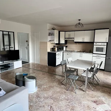 Tres Beau 3 Pieces, Piscine, 500m Des Plages A Ste Maxime Apartment